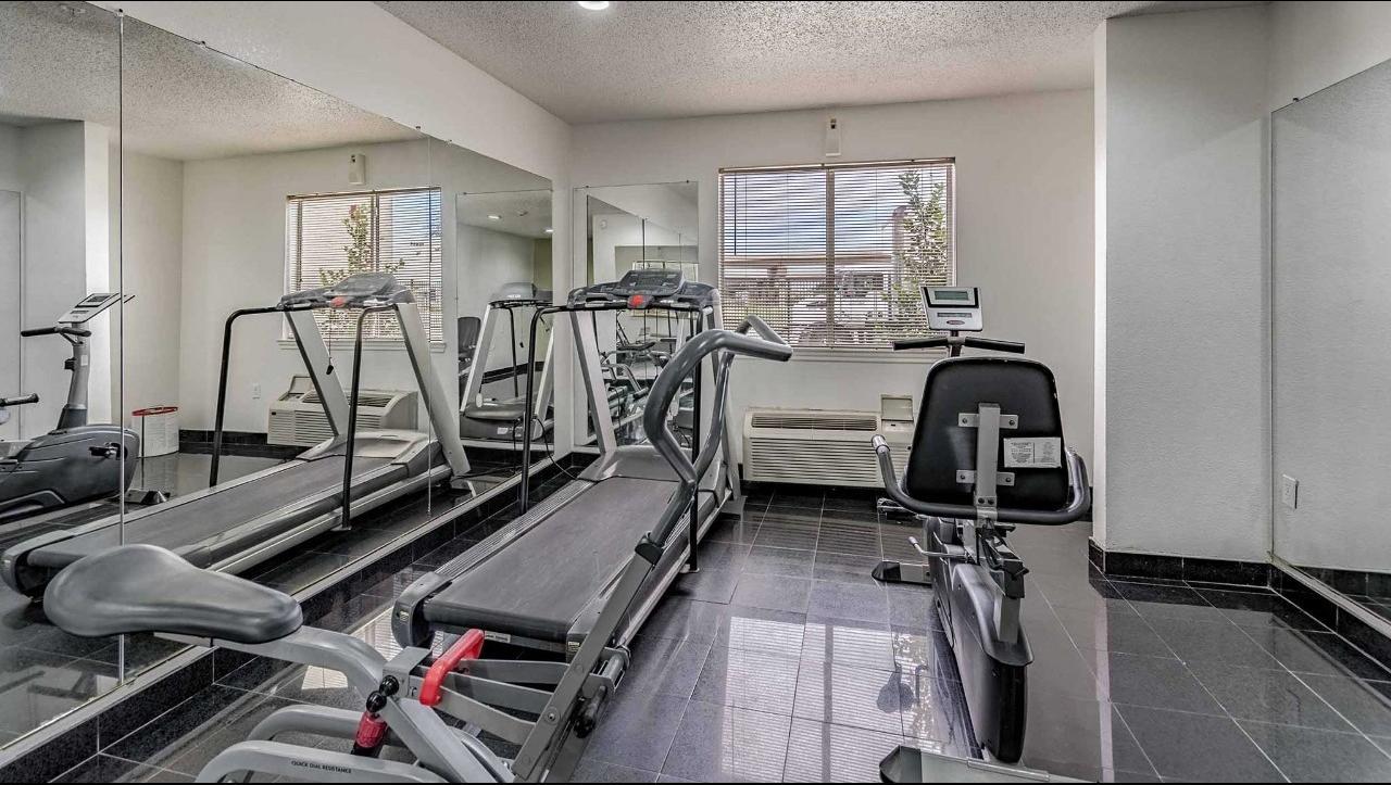 Hotel 6-dallas, Tx 2*
