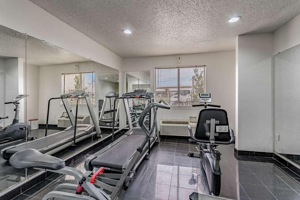 Studio 6-dallas, Tx 2*