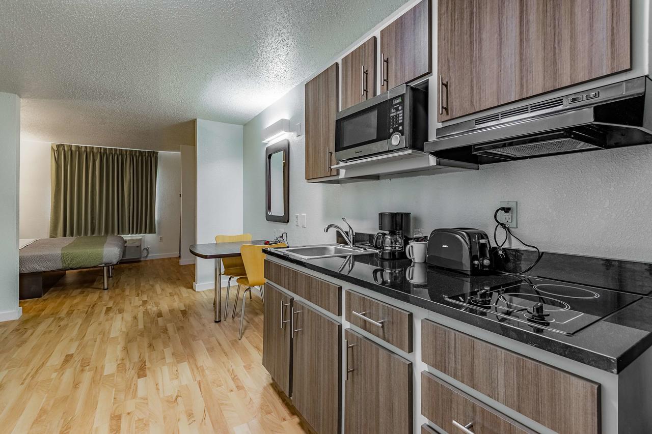 6-dallas, Tx Hotel 2*